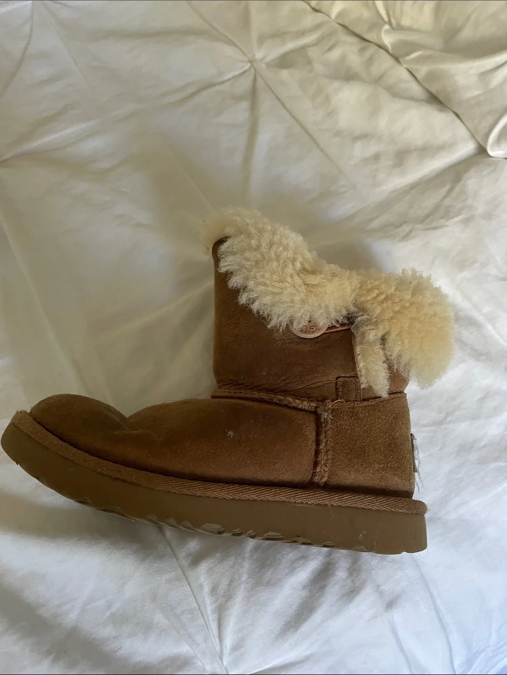 UGG Kids Chestnut Suede Shearling-Lined Boots